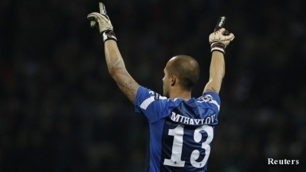 Ники Михайлов грабна Суперкупата на Холандия