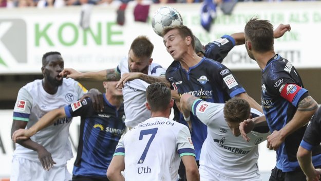 Шалке мачка с 5:1, излезе шести в Германия