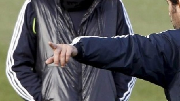 Проблеми за Моуриньо преди Севиля