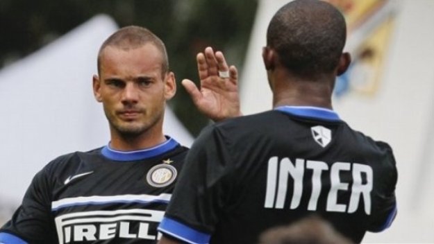 Анжи дава 25 млн. за Снайдер