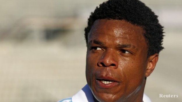 Нюкасъл с интерес към Лоик Реми