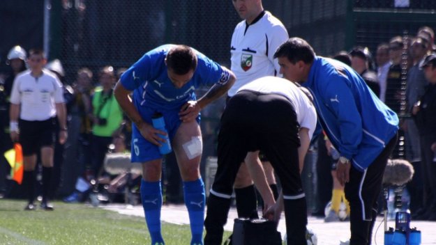 Левски задържа Старокин и Димов