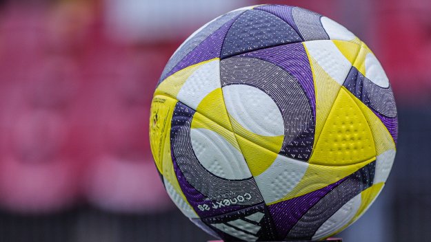 Скандал в роден клуб: Футболисти отказаха да тренират 