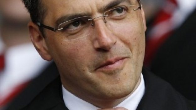 Ливърпул и Деймиън Комоли се разделиха