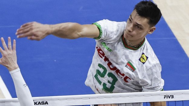 Силен мач за Алекс Николов, но Лубе загуби след драма с 2:3