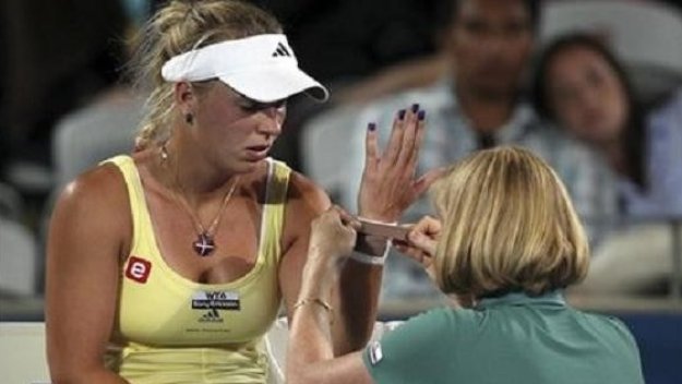 Болките в ръката на Возняцки няма да й попречат за Australian Oрen