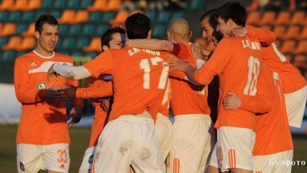 Литекс излиза срещу един от кошмарите си