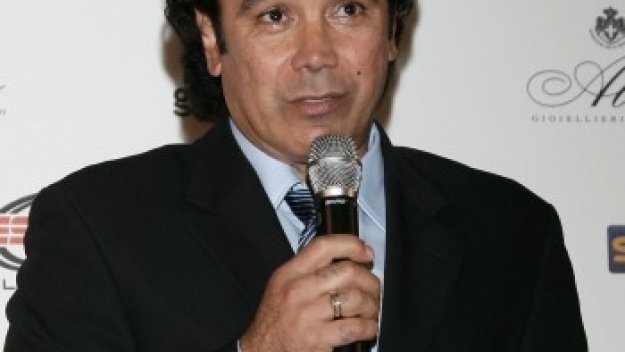 Уго Санчес иска нападател на „Бернабеу”