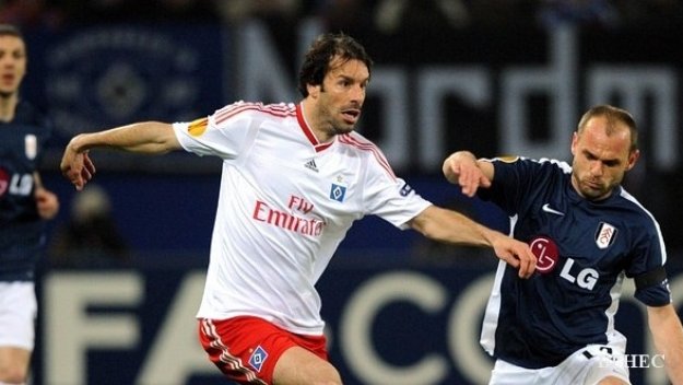 Ван Нистелрой: Оставам до лятото , после ще видим