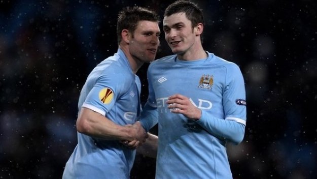 Адам Джонсън изчетка Манчини