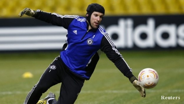 Петер Чех: Ще играем под натиск срещу Фулъм