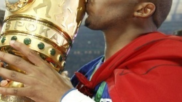 Фарфан и Шалке се разбраха, перуанецът остава &quot;миньор&quot; до 2016 година