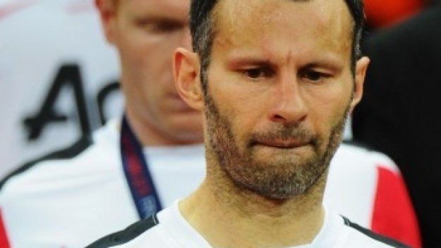 Гигс се опитва да купи мълчанието на брат си с 250 хиляди паунда