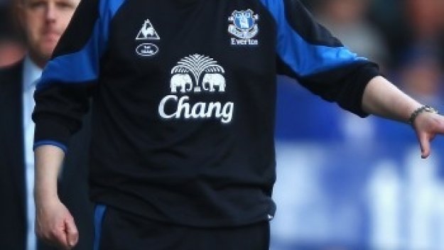 Евертън няма нито пени за трансфери