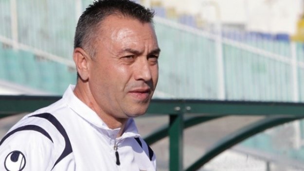 Локо (Пд) с нов треньор до дни