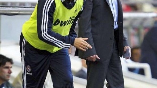 2 милиона спират Леон да играе довечера