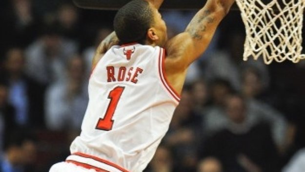 Дерик Роуз съсипа Сан Антонио с 42 точки