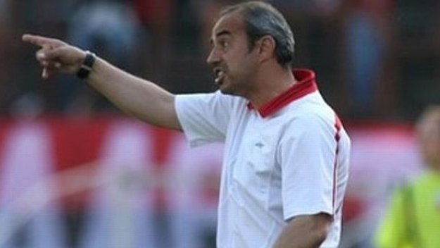 Изненада, Васев обвини рефера за загубата