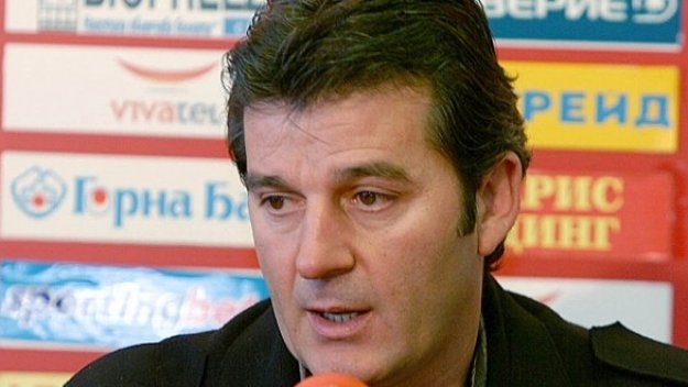 Костадинов поиска ЦСКА да измести Левски