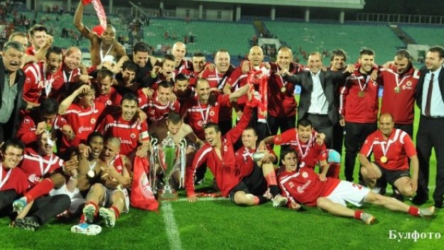 Привикаха армейците на очна ставка