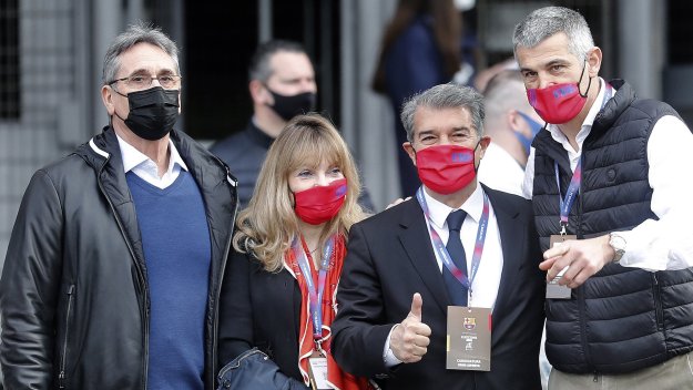 Лапорта сменя името на Барселона