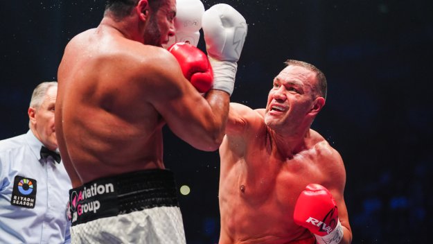 Огромна звезда чака победителя от Кобрата и Гасиев