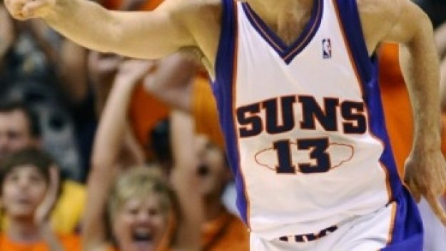 Стив Неш изпревари Гари Пейтън