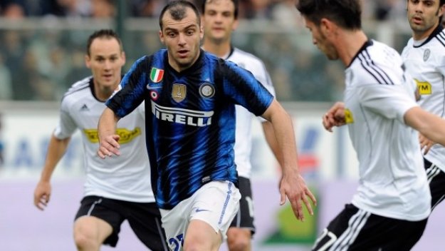 Контузията на Пандев без сериозни последствия