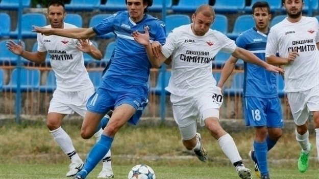 Атанас Курдов ще спасява кариерата си в Литекс