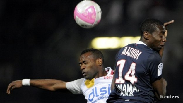 ПСЖ продължава със слабото представяне