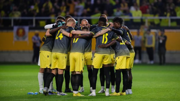 С пачки, но спънати в краката: Ботев Пловдив е трети по бюджет в Първа лига