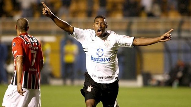 Ювентус следи звезда на Коринтианс