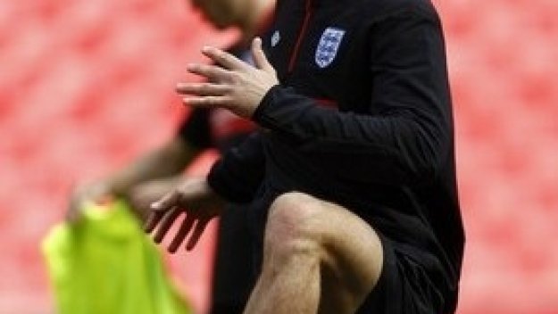 Гари Кейхил готов да замени Доусън срещу Швейцария