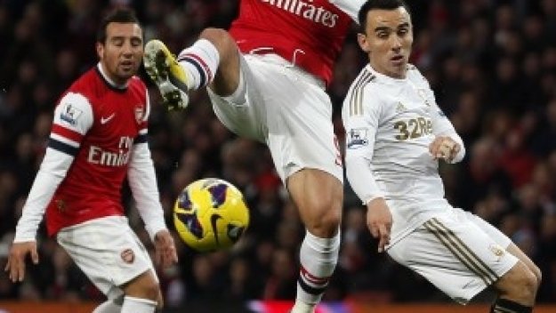 Суонзи прати Арсенал обратно в посредствеността