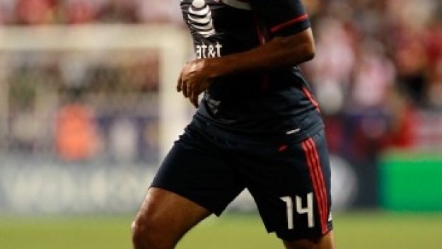 Тиери Анри: Венгер трябва да остане в Арсенал доживотно