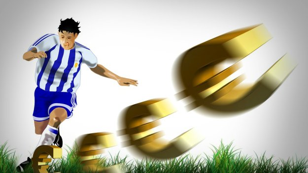 Неразделната връзка между футбола и парите