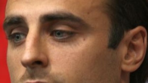 Виновен! Алчността на Бербатов е закотвила Тотнъм в дъното