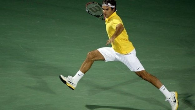 Федерер продължава наказателната си акция в Дубай