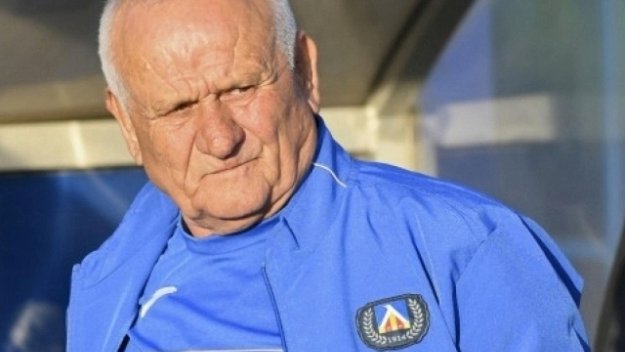 Левски уволнява дисциплинарно Люпко Петрович