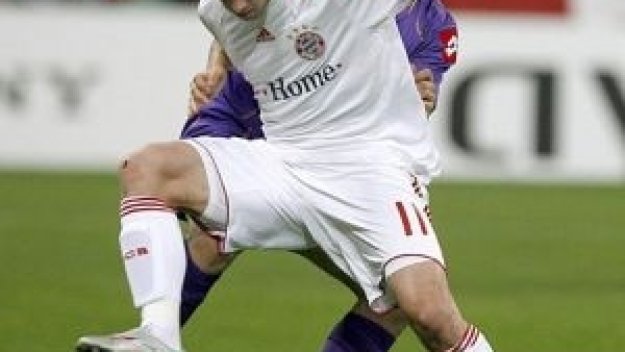 Подолски се приближава до Кьолн