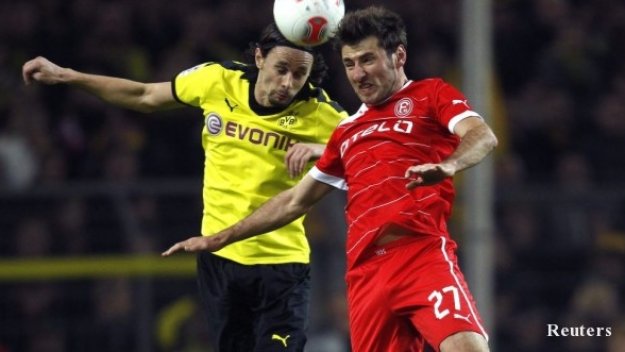 Дортмунд задържа Суботич до 2016 година