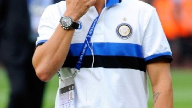 Уесли Снайдер дава отговор на Юнайтед до една седмица