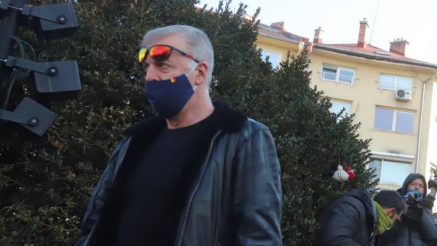 Революция! Сираков прави Левски като Байерн и Реал