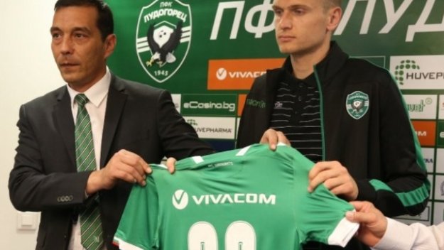 Лудогорец може да остане без Пластун за Зенит