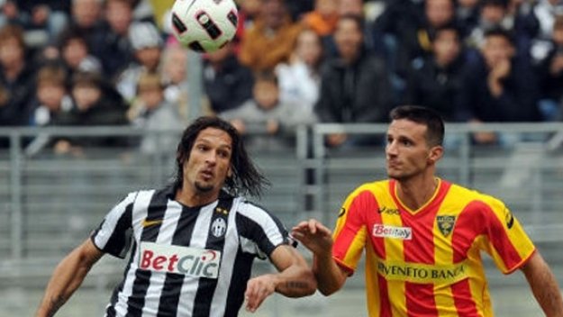 Амаури с болки в десния крак