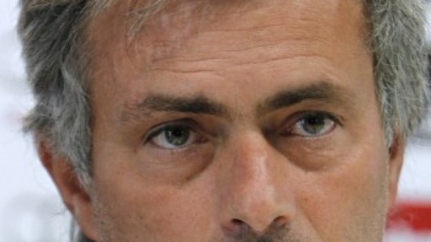 Моуриньо затваря уста