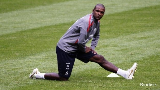 Официално: Абидал преподписа с Барса за още една година