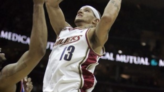 Делонте Уест се върна в Бостън