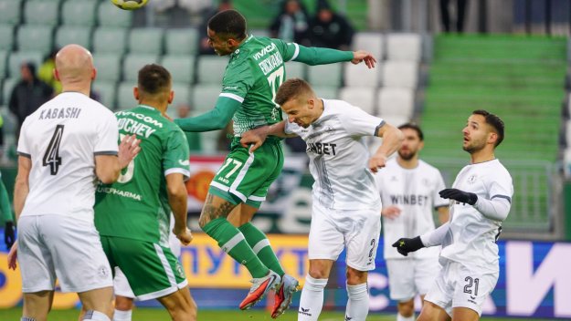 Лудогорец вади скрит коз срещу Славия 