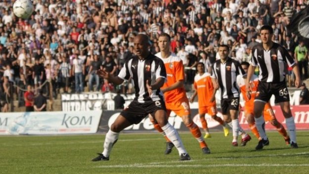 Юнес Бенжелюн: Като бием сме шампиони, като паднем сме ла*нари